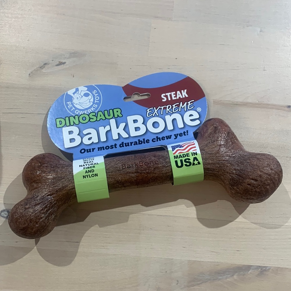 Dinosaur extreme bark bone steak flavor XXL